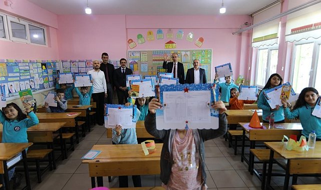 Sakarya'da karne heyecanı: 220 bin öğrenci için yarıyıl zili çaldı
