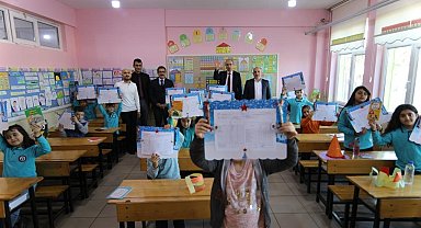 Sakarya'da karne heyecanı: 220 bin öğrenci için yarıyıl zili çaldı