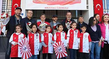 Samsunspor efsaneleri minik taraftarlarla buluştu