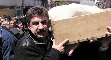 Sanatçı Burhan Çaçan hayatını kaybetti