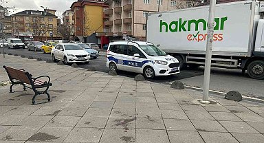 Sancaktepe'de boşandığı eşine sokak ortasında kurşun yağdırdı