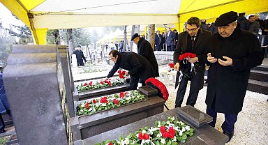 SANKO'nun Kurucusu Sani Konukoğlu, mezarı başında anıldı