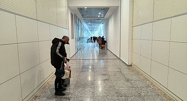 Sarp Sınır Kapısı'ndaki Iphone yoğunluğu yerini sessizliğe bıraktı