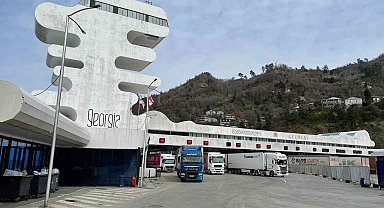 Sarp Sınır Kapısından geçtiğimiz yıl 5 milyon yolcu geçiş yaptı