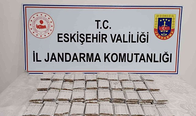 Satmak istediği tütün dolu makaronlar ile birlikte yakalandı