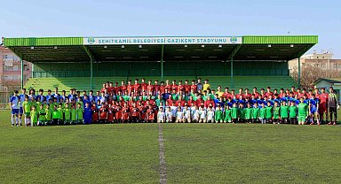 Şehitkamil Futbol Akademisi'nde yarıyıl mesaisi başladı