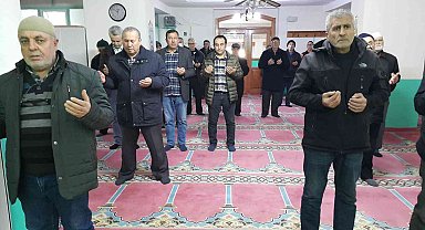 Şehitler ve ahirete göç etmişler için Kur'an-ı Kerim ve Mevlid-i Şerif okutuldu