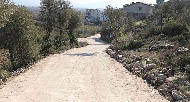 Selçuk'ta tarımsal arazi yolları yenileniyor