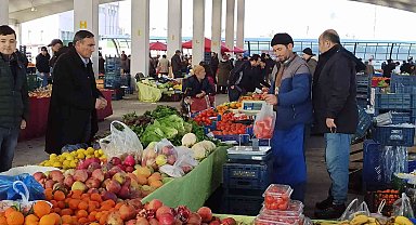 Semt pazarlarında fiyatlar düştü, vatandaş rahat nefes aldı