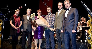 Sevgi ve Kardeşlik korosunda muhteşem konser