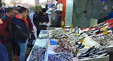 Sıcak hava balığı etkilemedi, balık bol, satışlar yoğun
