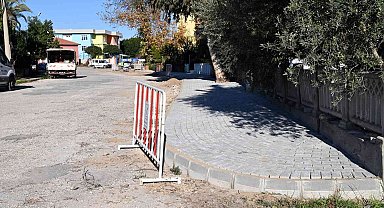 Side Mahallesi'nde kaldırım çalışması başladı