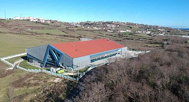 Sinop Merkez Kapalı Spor Salonu hizmetlerini sürdürüyor
