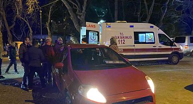 Sinop'ta otomobille çarpışan motokurye yaralandı