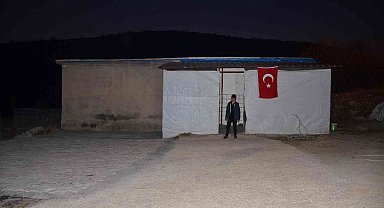 Şırnak'ta komutanın elleriyle gözyaşlarını temizlediği şehit çocuğu konuştu