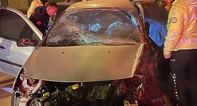 Site duvarına çarpan otomobilin 19 yaşındaki sürücüsünden acı haber