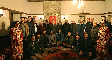 Sivas'ta köy odası geleneği "Bir Dem Bin Kelam" sohbetleriyle yaşatılıyor