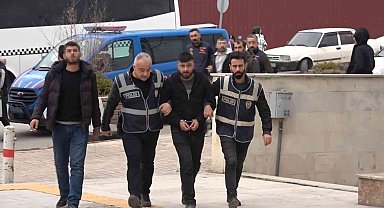 Sokak ortasında çatışmışlardı: Yürüyen 'suç makineleri' yakalandı
