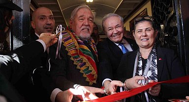 Söke'de "Kaktüslü Ev" kitapevine dönüştürülerek açılışı yapıldı