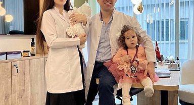 Sosyal medya fenomeni Özlem Lina Öz'e anlamlı jest