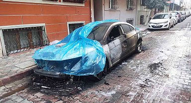 Sultangazi'de cezaevinden çıkan adam, komşusunun aracını yaktı