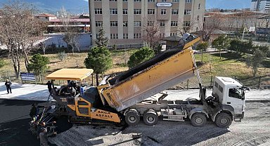 Sümer'de yol ve kaldırım çalışmaları sürüyor