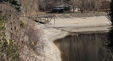 Sünnet Gölü'ne gelen ziyaretçiler umduğunu bulamıyor
