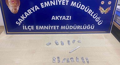 Şüphe üzerine sorgulandı, üzerinden uyuşturucu çıktı