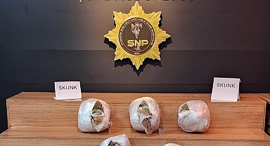 Şüpheli araçta 9 kilo 900 gram uyuşturucu ele geçirildi