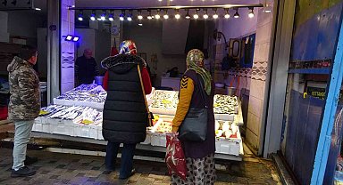 Tam ümidi kesmişken geri dönüş yapıp tezgahları şenlendirdi