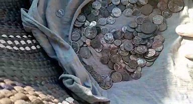 Tarihi eserleri satmaya çalışan 2 şahıs yakalandı