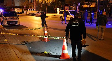 Tartıştığı şahsa kurşun yağdırdı, yoldan geçen vatandaş yaralandı