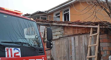 Tavşanlı'da 2 katlı evde yangın