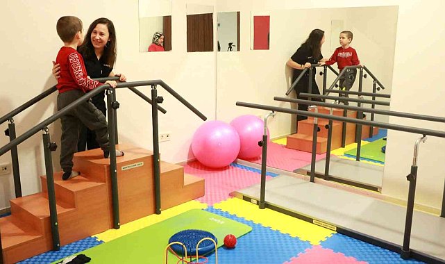 Tekden'de çocuklar özel fizik tedavi ünitesi açıldı