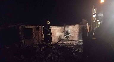 Tekirdağ'da bağ evi alev alev yandı