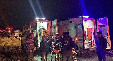 Tekirdağ'da işçi servisiyle kamyonet kafa kafaya çarpıştı: 1 ölü, 20 yaralı