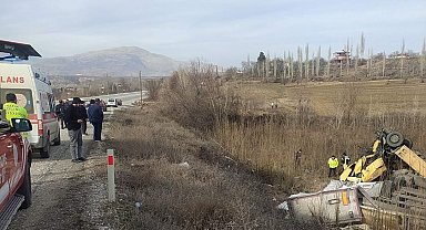 Tır takla attı: 1 yaralı