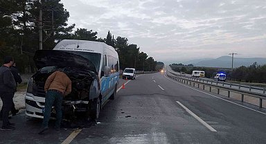 Toplu taşıma aracı alev alev yandı, yolcular son anda tahliye edildi