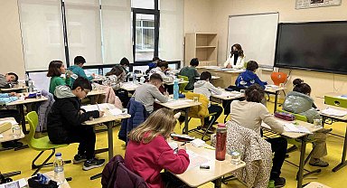 Tüm Türkiye'de 105 bin öğrenci Okula Kabul Sınavı'na katıldı