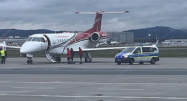Türk hastalar Almanya'dan Türkiye'ye ambulans uçakla nakledildi