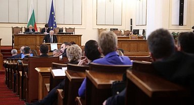Türkiye ve Bulgaristan'dan mülteci kaçakçılarına karşı eş zamanlı operasyon
