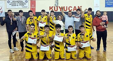 Ula Kokpit Hentbol takımı yarı finale kaldı