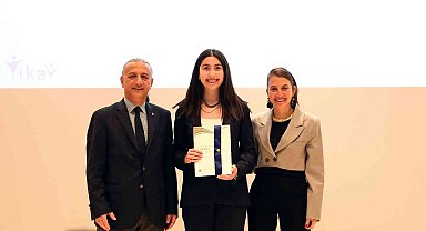 Uluslararası Gençlik Ödül Programı'na katılan 450 genç sertifikalarını aldı