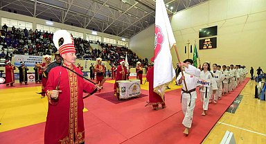 Ümitler Türkiye Judo Şampiyonası Osmaniye'de başladı
