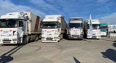 Ümraniye'den Suriye'ye 15 tır insani yardım gönderildi