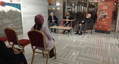 Usta sanatçılar Ebruli Çizgiler Söyleşisi'nde buluştu