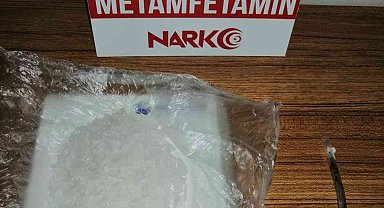 Uyuşturucu tacirini yarası ele verdi
