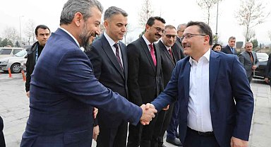 Vali Çiçek'ten SGK'ya ziyaret