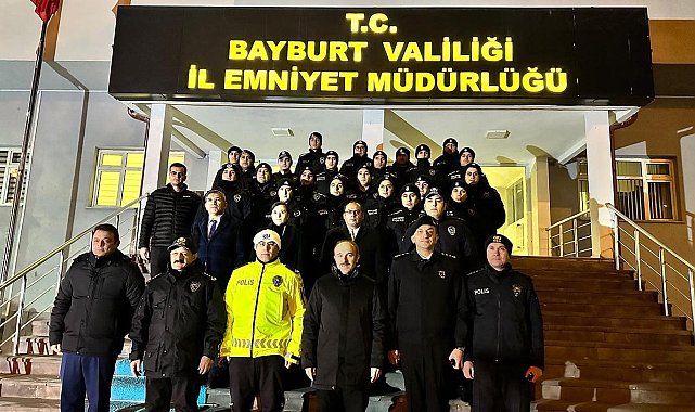 Vali Epcim yeni yıl akşamı görev yapan personelleri ziyaret etti