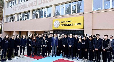 Vali Kızılkaya öğrencilerin davetine kayıtsız kalmadı